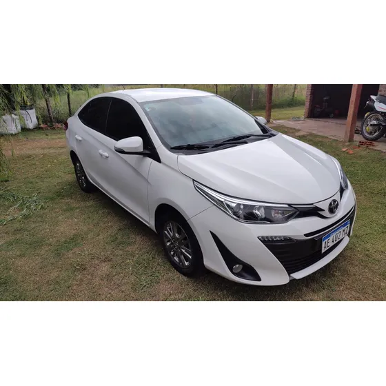 Toyota Yaris 1.5 107cv Xls Sedan