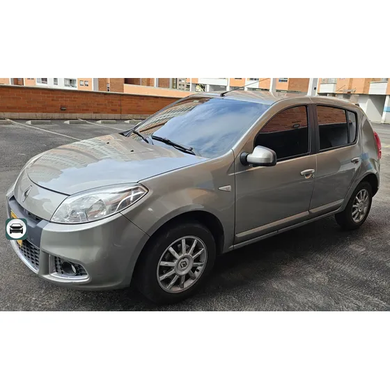 Renault Sandero 1.6 Dynamique 110 Hp