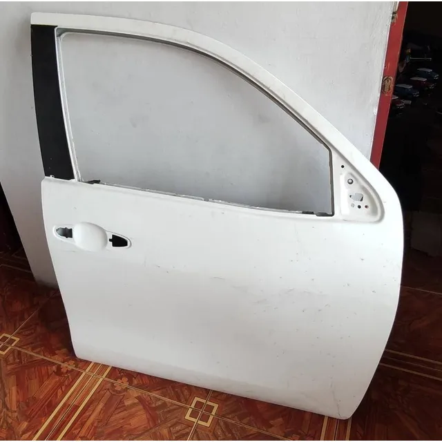 Puerta Delantera Derecha Toyota Hilux Dubai Usada