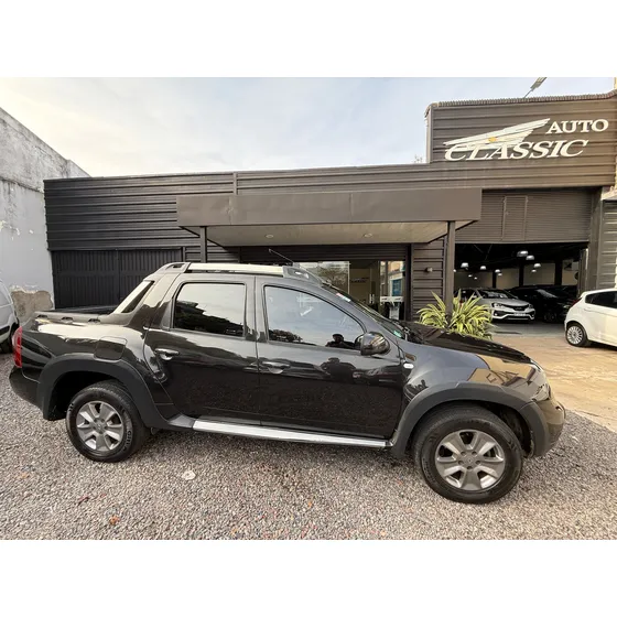 Renault Duster Oroch 2.0 Outsider Plus