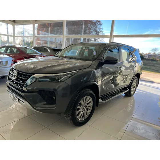 Toyota Fortuner Srx 4x4 7 Plazas Fortuner Srx 4x4 7 Plazas