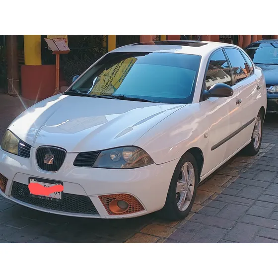 Seat Cordoba Estándar , Vidrios Eléctricos Aire Acondicionado Estereo De Pantalla , Quemacocos Motor 2.0 Cierre Centralizado Alarma