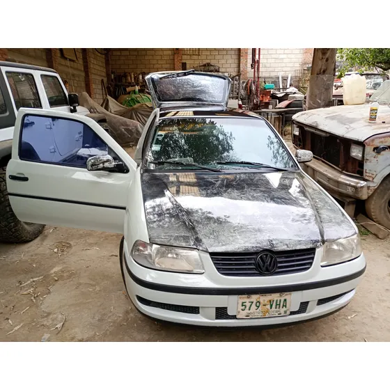 Volkswagen Pointer 1.6 City Mt