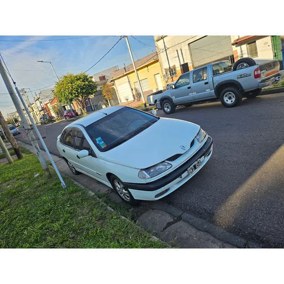 Renault Laguna 2 2.0 Rxe