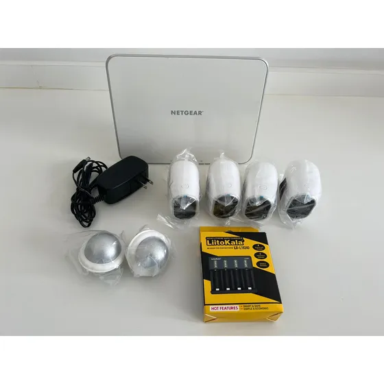Câmera De Segurança Arlo Pro Bullet Wi-fi Branco Ip65