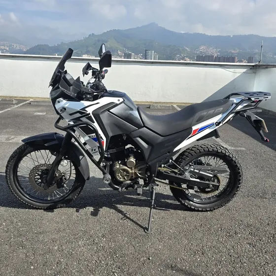 Akt Tt 200  Rally 2026 Mt 197cc Kms 7000