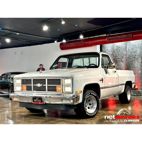 Chevrolet Cheyenne 1982