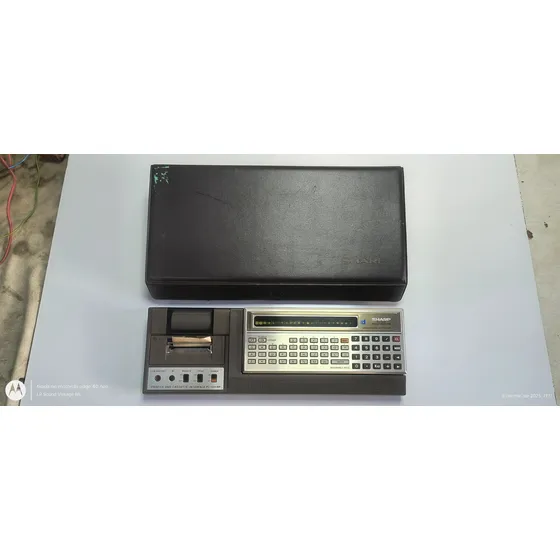 Calculadora Sharp Pc-1211 Pocket Computer Leia O Anúncio Prateado