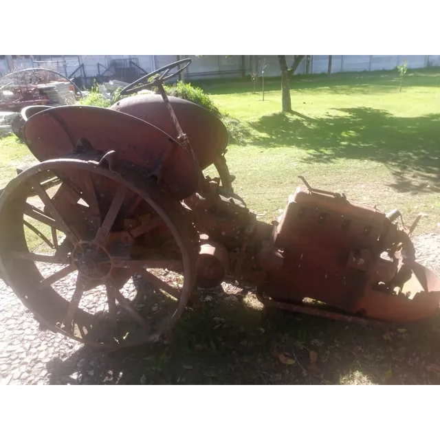 Tractor Case De Rueda De Hierro De Puntones Campo Chacra 