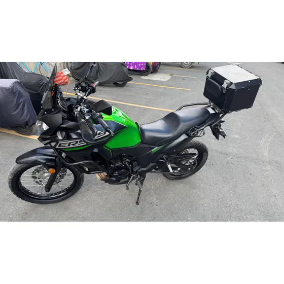 Versys 300