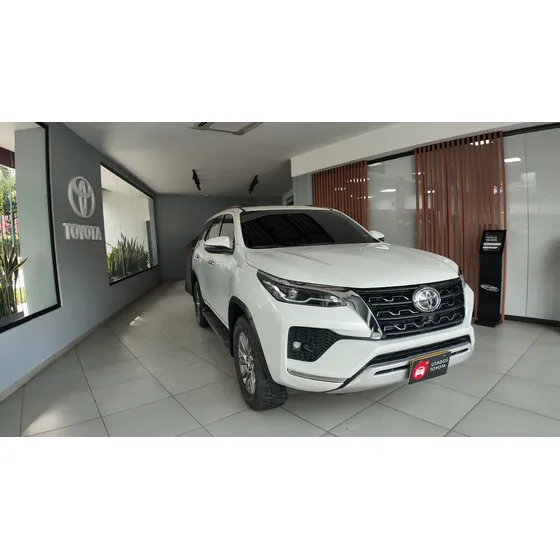 Toyota Fortuner 2023 2.4