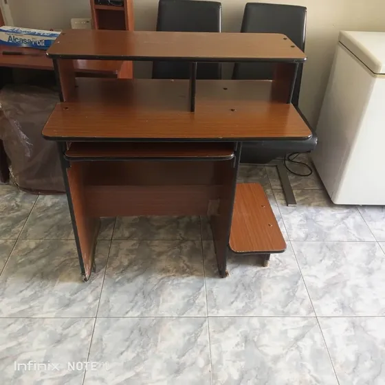 Mesa Para Computadora Usada