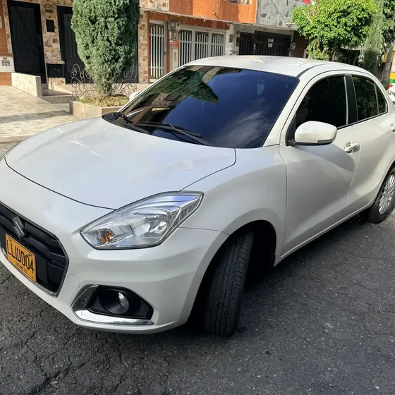Suzuki Swift 2023 1.2 Dzire