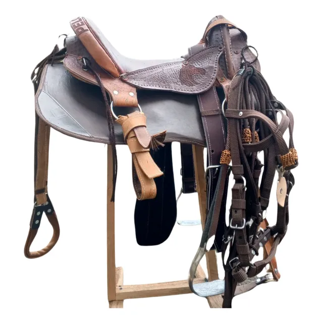 Silla De Caballo C/t Los Accesorios, Quemado Personalizados