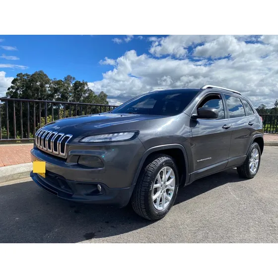 Jeep Cherokee 3.2 Longitude Plus