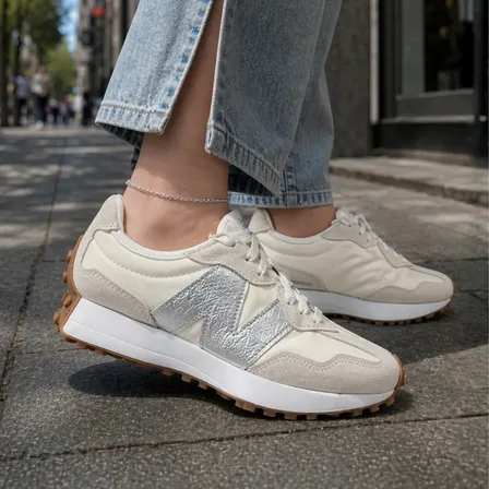 Tênis 327 V1 New Balance Original Feminino Casual Retro Branco Off-prata 36 Br