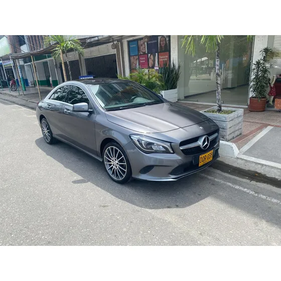 Mercedes-benz Clase Cla 1.6 Cla 180 Shooting Brake