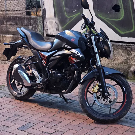 Gixxer 150 2021, Excelente Estado, Papeles Al Día.