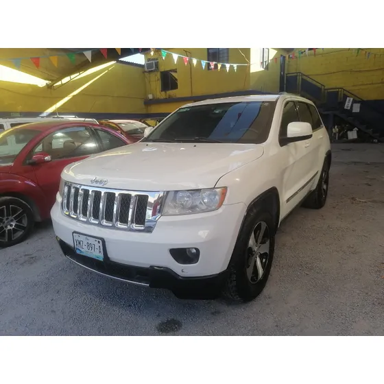 Jeep Grand Cherokee 3.6 Laredo V6 Lujo 4x2 Mt