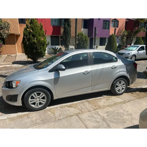 Chevrolet Sonic 1.6 Ls Mt