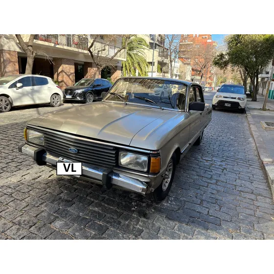 Ford Falcon 3.0 Lujo