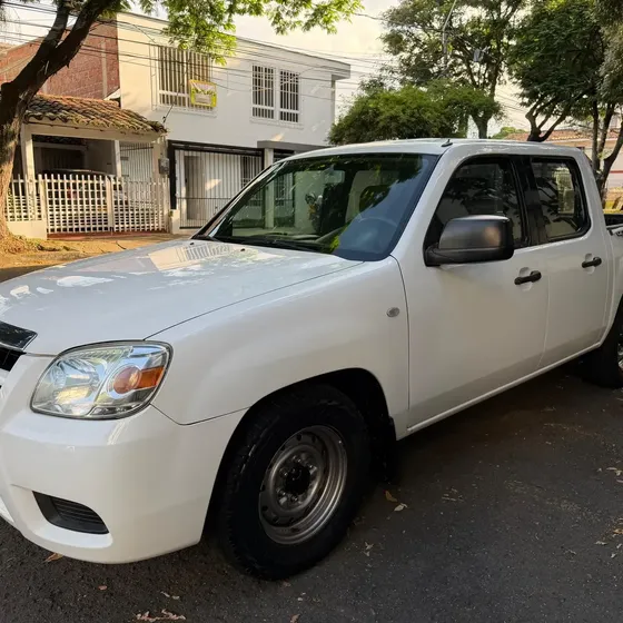 Mazda Bt50 2015 4x2 Doble Cabina