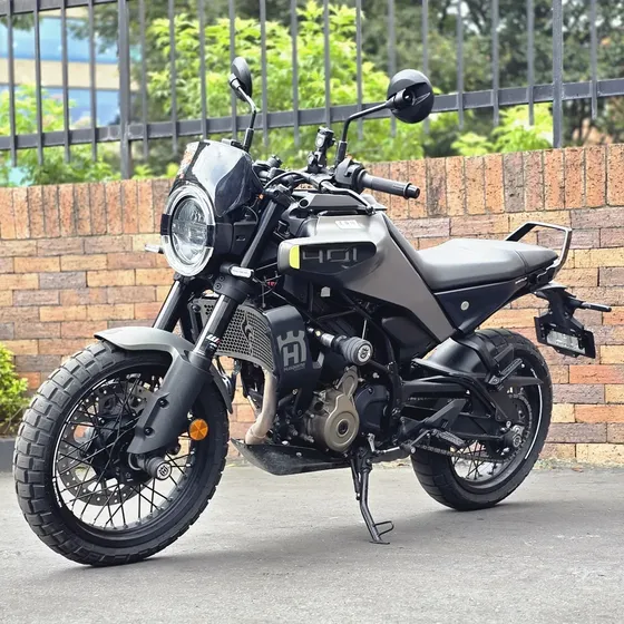 Husqvarna Svartpilen 401 2025