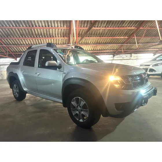Renault Duster Oroch Outsider Plus 2.0