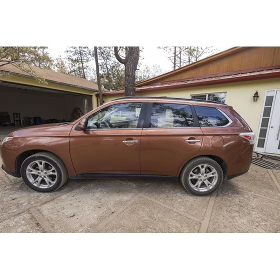 Mitsubishi Outlander 2.4 Limited L4/ At