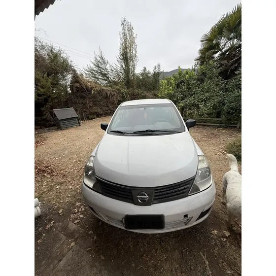 Nissan Tiida 2011