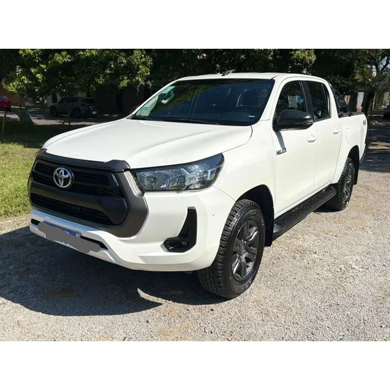 Toyota Hilux Pick-up 2.8 Cd Sr 204cv 4x4