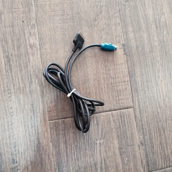 Cable,interfaz Ipod Marca Alpine Entrada Circular Original