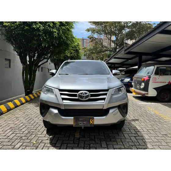 Toyota Fortuner 2.7l