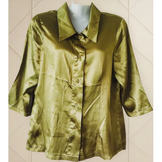 Blusa En Seda Verde P Dama.t.m/l.nueva.