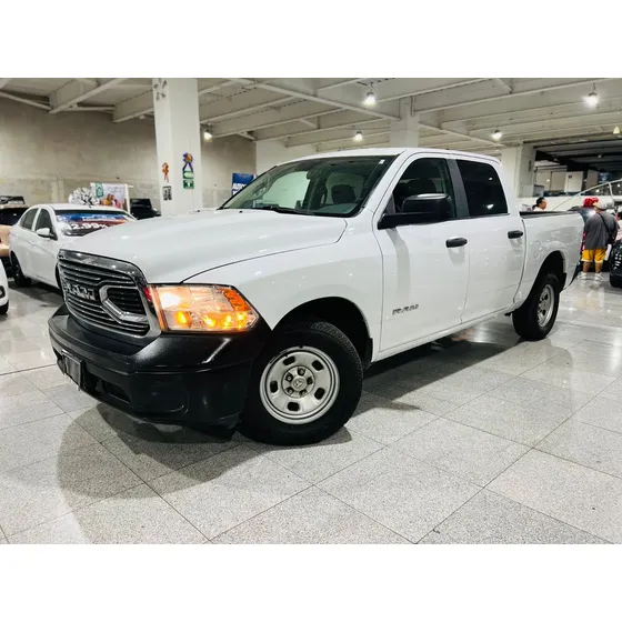 Ram Ram 1500 4p Slt Crew Cab V6/3.6 Aut 4x4 Trabajo