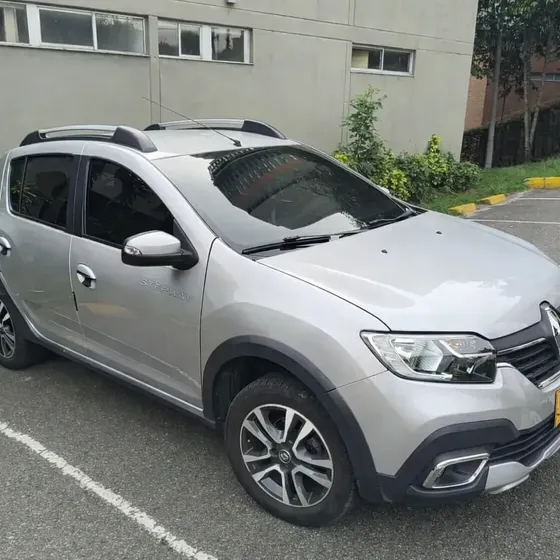 Renault Stepway 2021 1.6 Zen