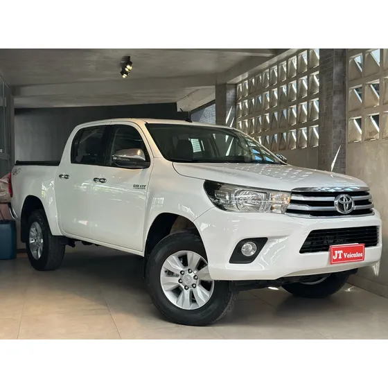 Toyota Hilux 2.8 Tdi Srv Cab. Dupla 4x4 Aut. 4p