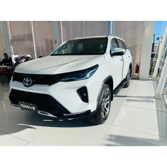 Toyota Sw4 2.8 Srx 204cv 4x4 7as At