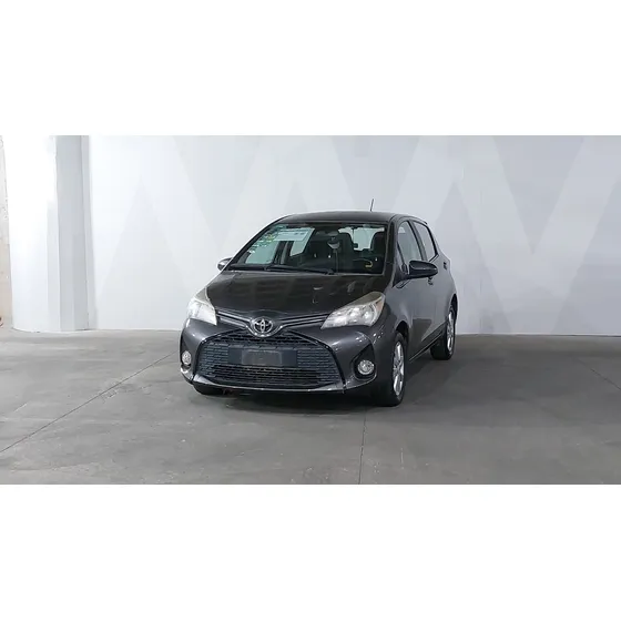 Toyota Yaris 1.5 Premium At 5ptas