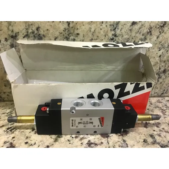 Electro Válvula Solenoide Camozzi 5/2 Vías Retorno A Centro 