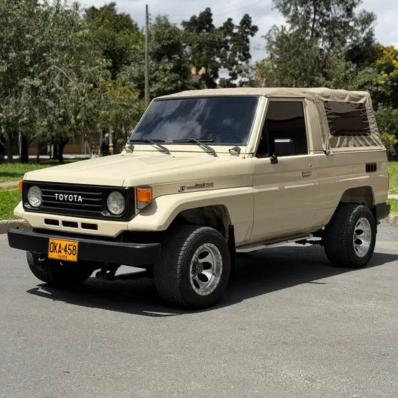 Toyota Fzj 73 2001 Fzj 73