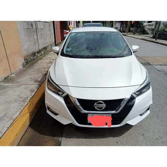 Nissan Versa 1.6 Exclusive Navi At