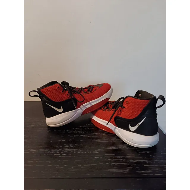 Nike Zoom Rise Tb