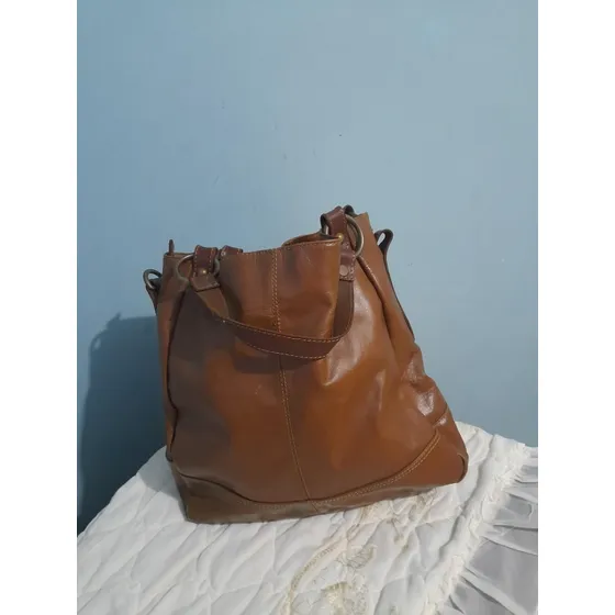 Cartera De Cuero Importada, Usada