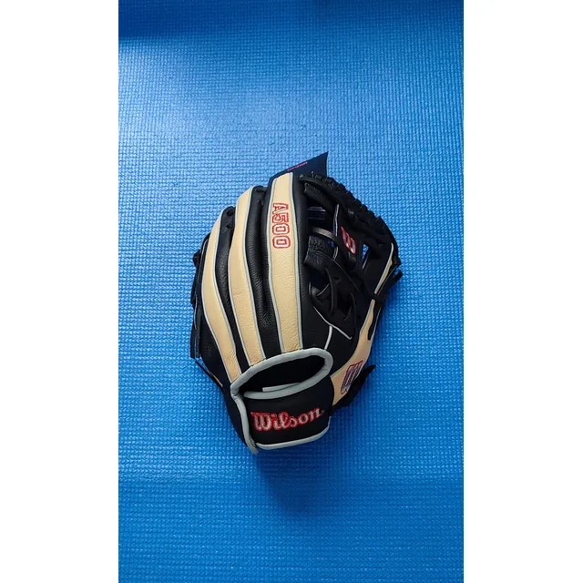 Guante De Beisbol 11.5 Pulgadas Wilson A500 Negro Beige Rojo