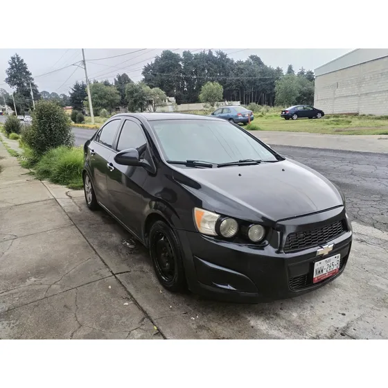 Chevrolet Sonic A 5vel Aa Mt
