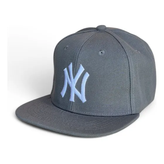 Gorra Ny Visera Plana Cerrada Con Elástico Premium New York