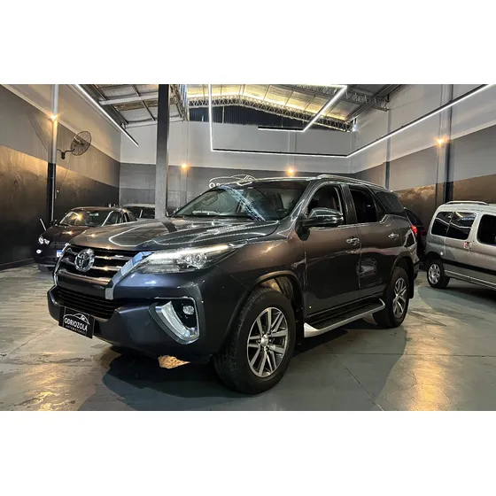 Toyota Hilux Sw4 2.8 Srx 177cv 4x4 7as At