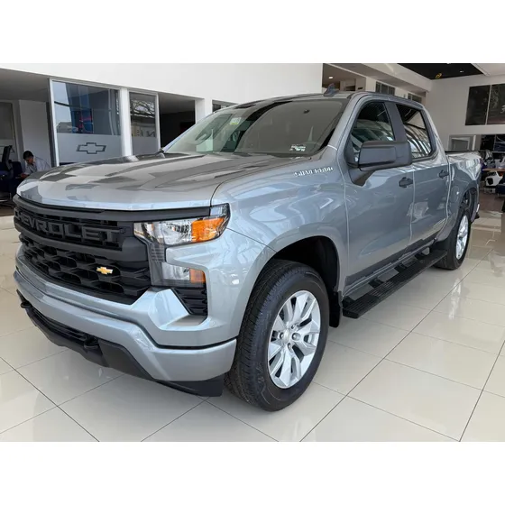 Chevrolet Silverado 2.7 T Doble Cabina 4x4 At