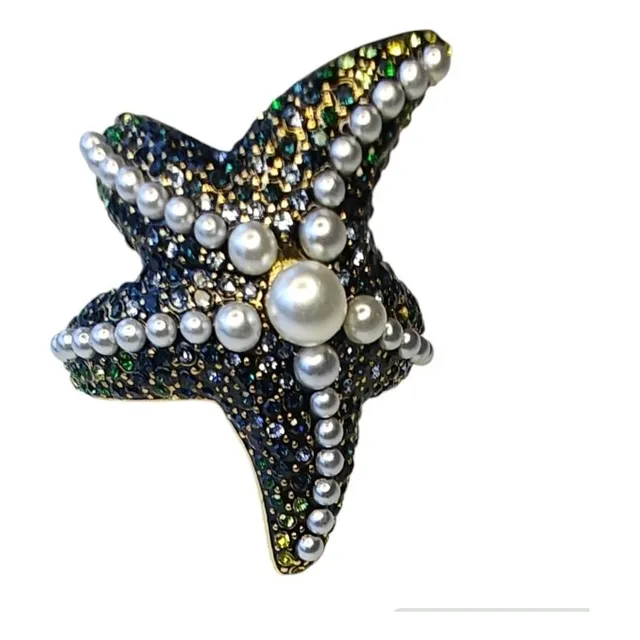 Anillo Swarovski Estrella De Mar Con Baño De Oro.
